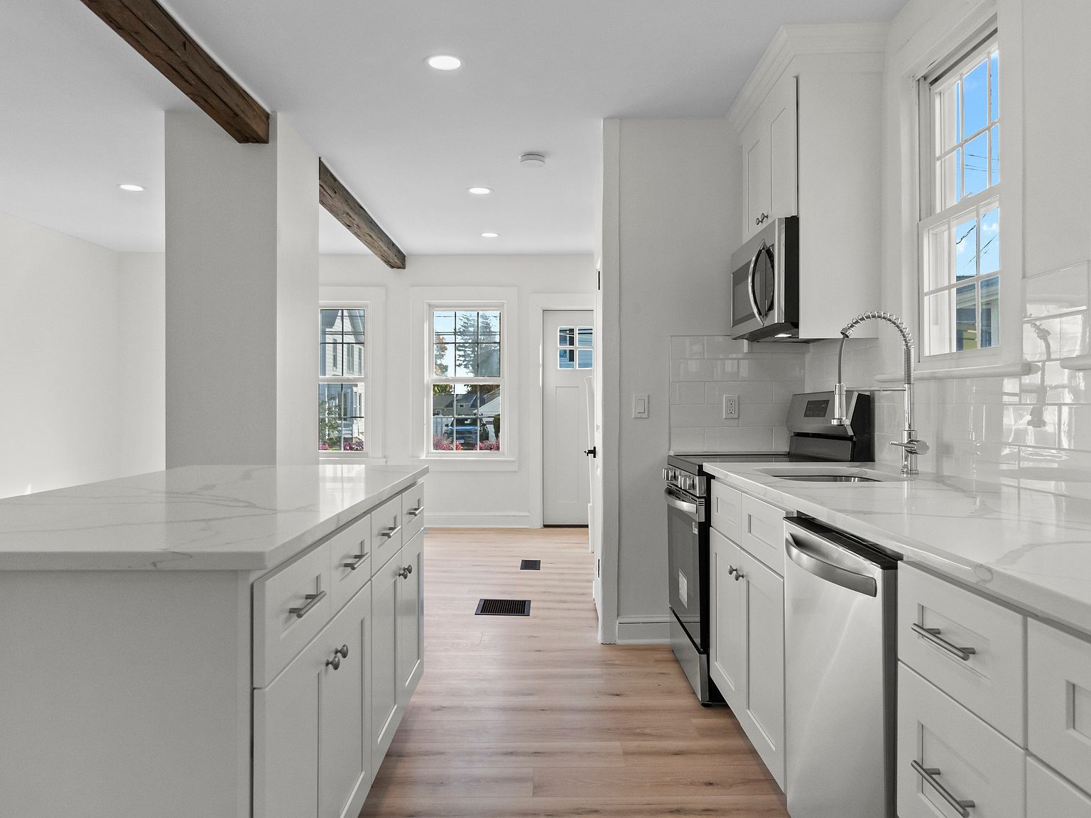 190 W Main St Milford, CT 06460 - Thumbnail 5