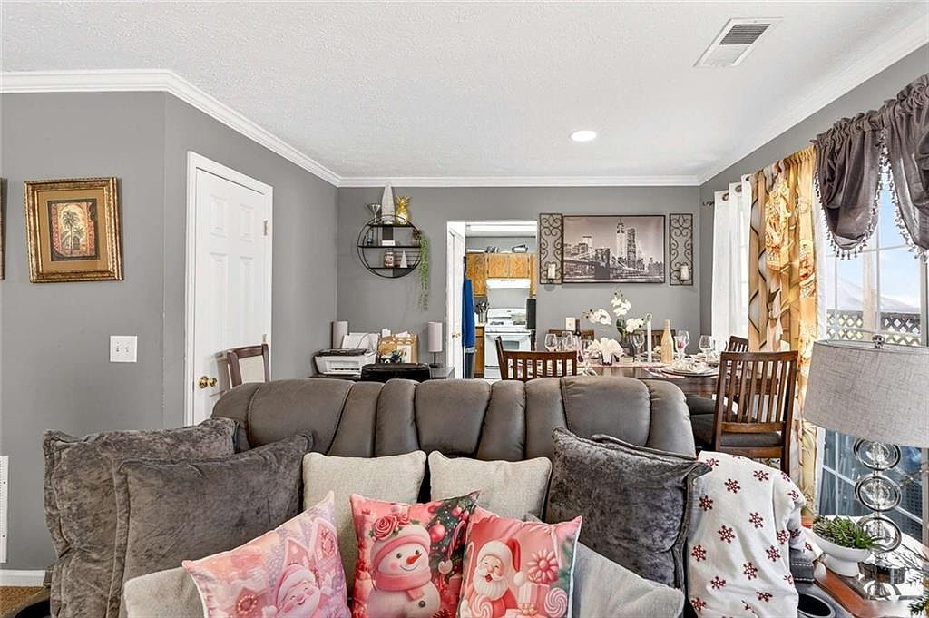 6470 Bedford Ln Lithonia, GA 30058 - Thumbnail 5