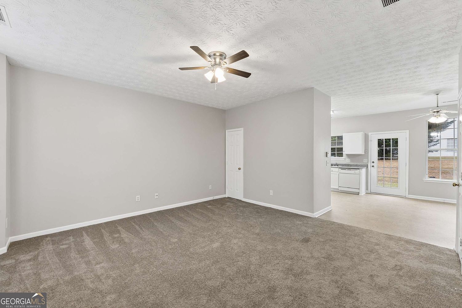 6097 Camden Forrest Cv Riverdale, GA 30296 - Thumbnail 5