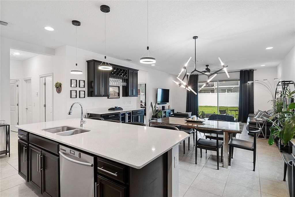 895 Lady Bird Ln Orange City, FL 32763 - Thumbnail 5