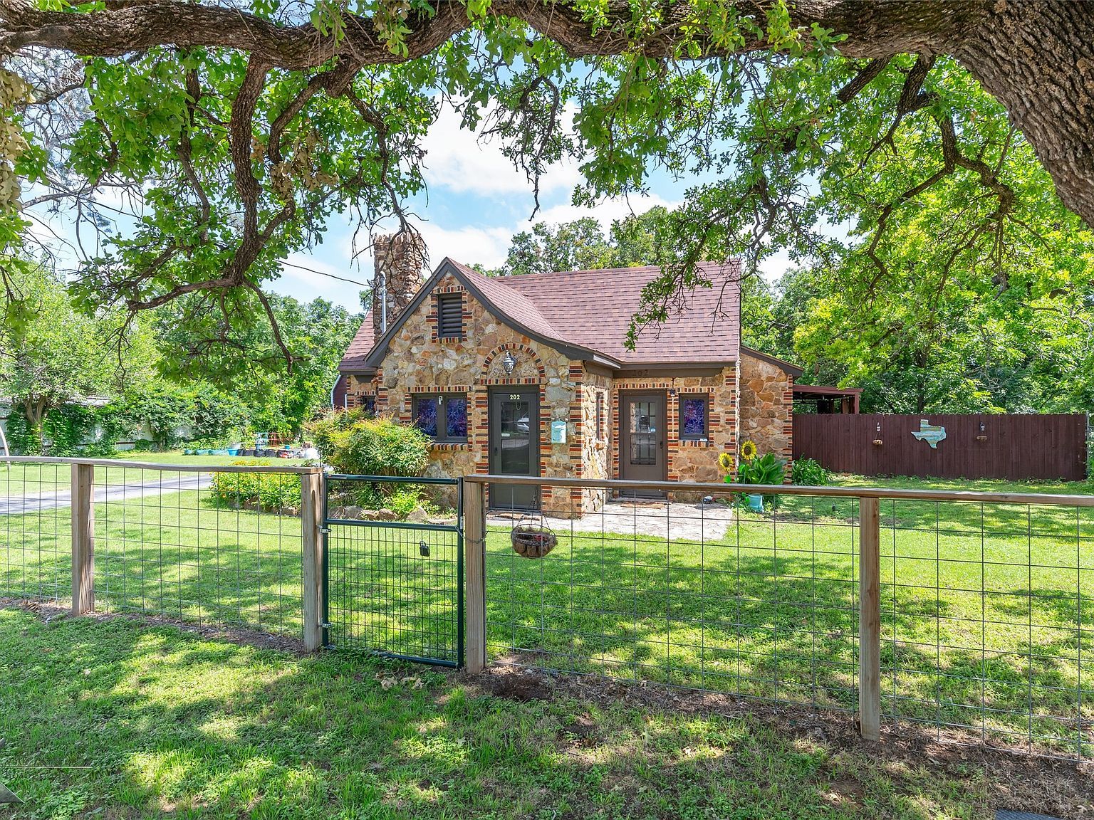 202 E Ross St Rising Star, TX 76471 - Thumbnail 5