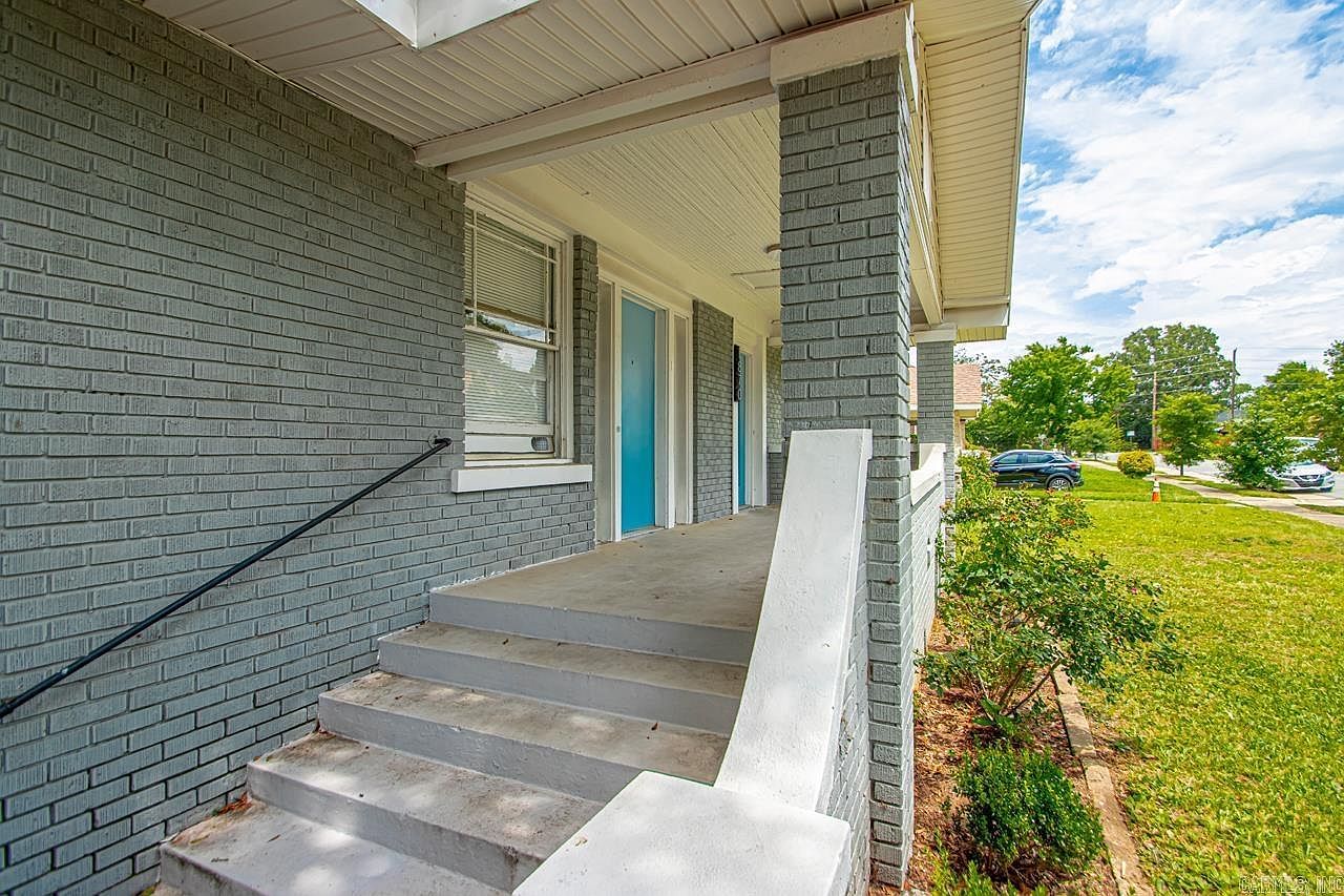 1870 S Izard St Little Rock, AR 72206 - Thumbnail 5