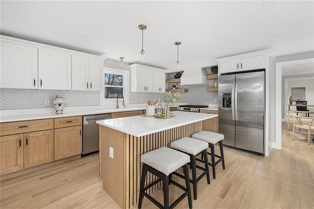 63 Aspen Rd South Kingstown, RI 02879 - Thumbnail 5