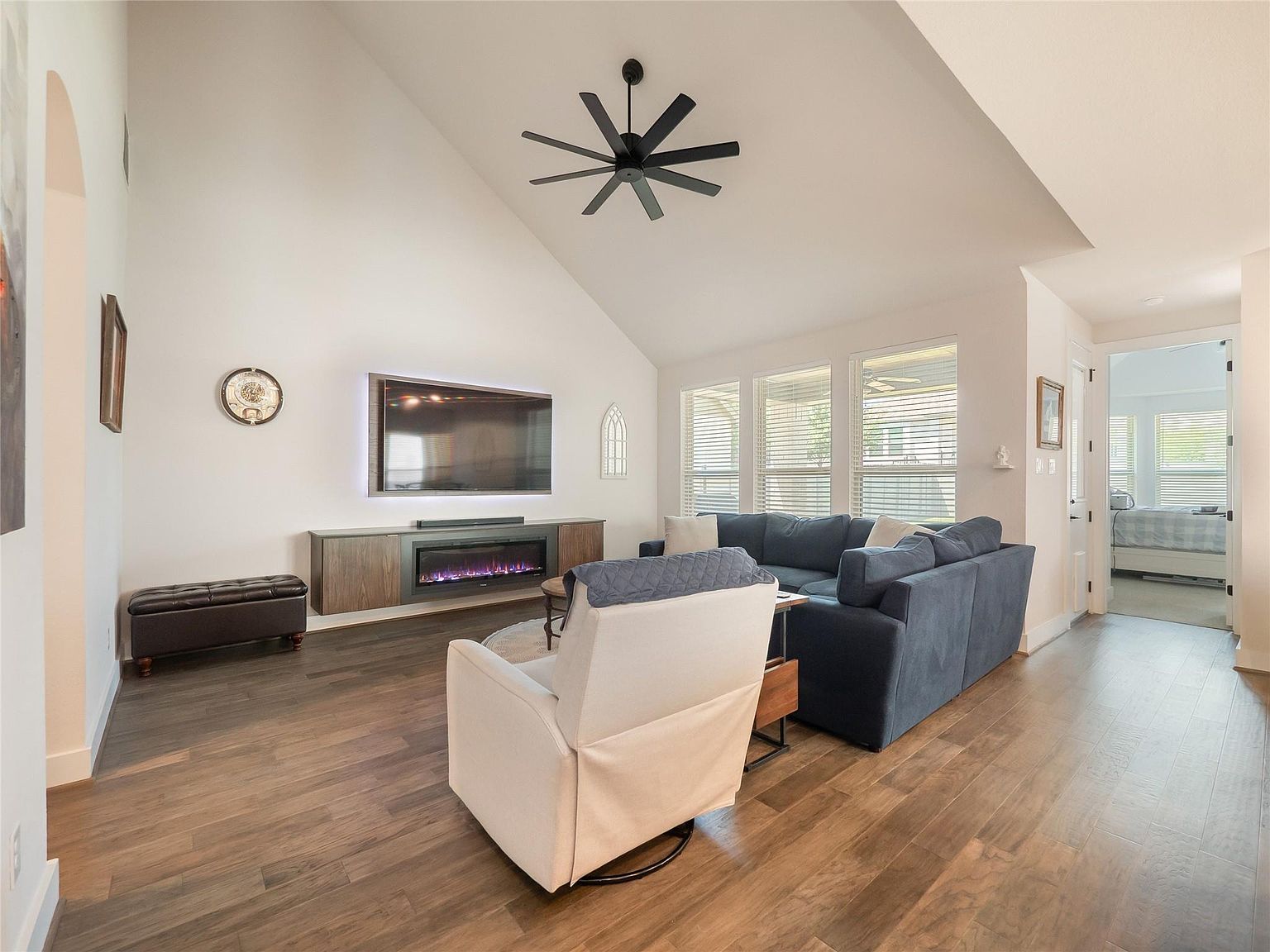 237 Arrowhead Mound Rd Georgetown, TX 78628 - Thumbnail 5