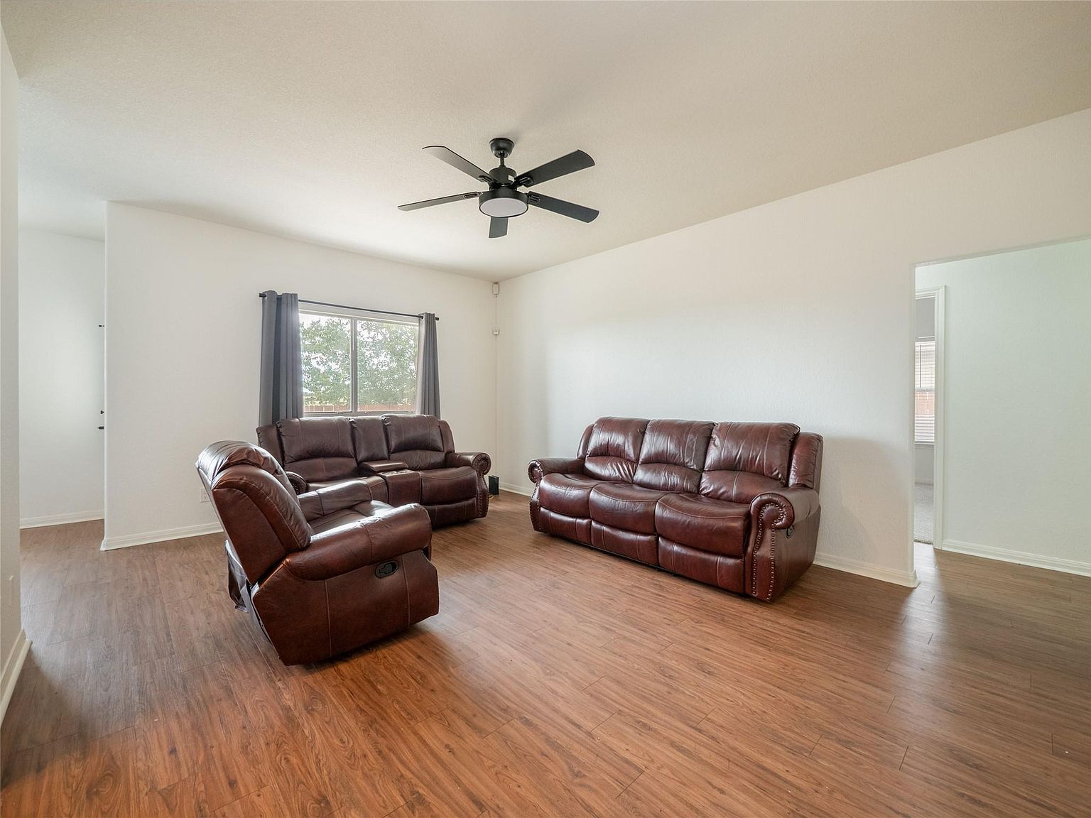 508 Lydia Ln Thrall, TX 76578 - Thumbnail 5