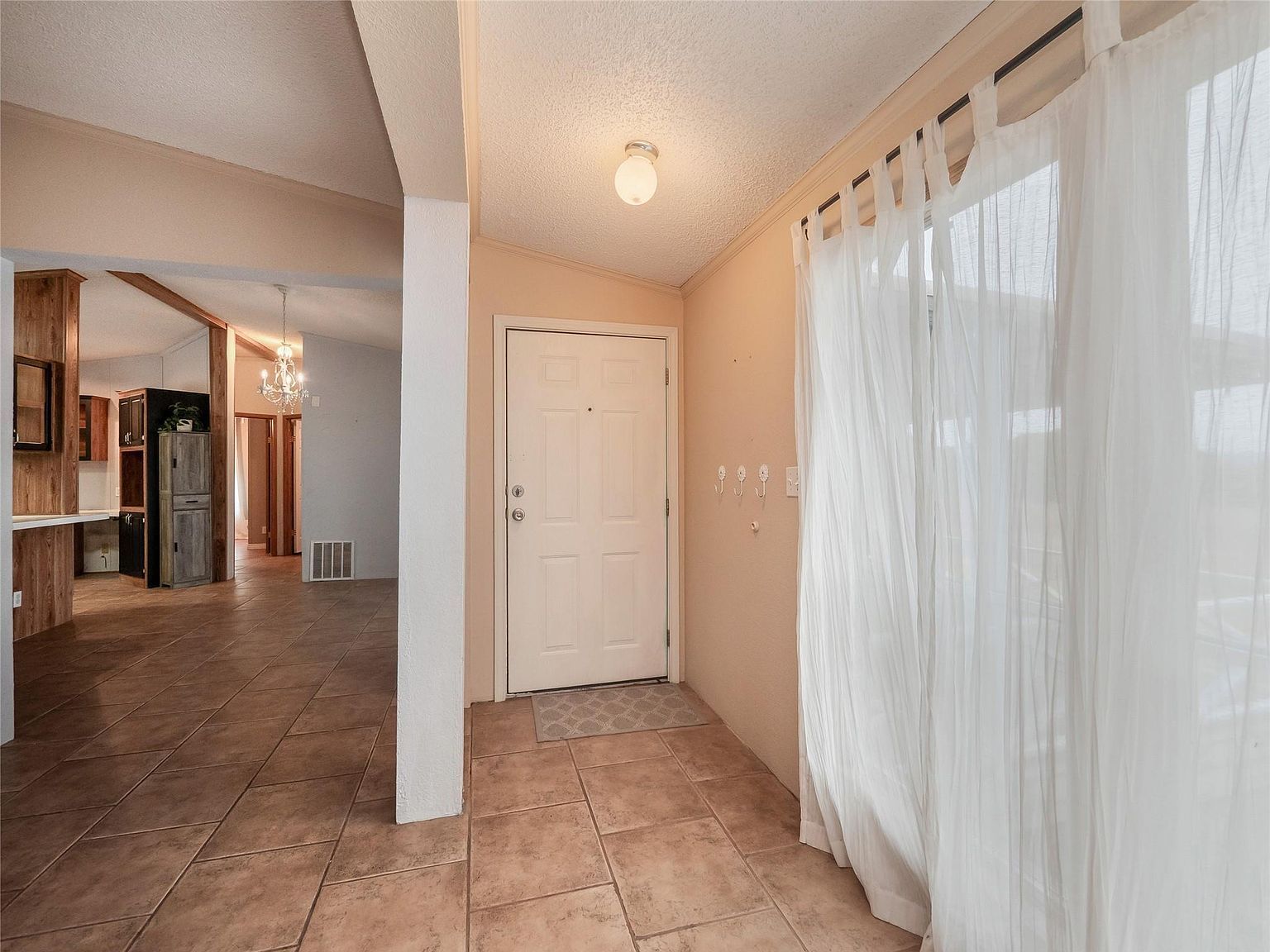 635 Ramms Dr Florence, TX 76527 - Thumbnail 5