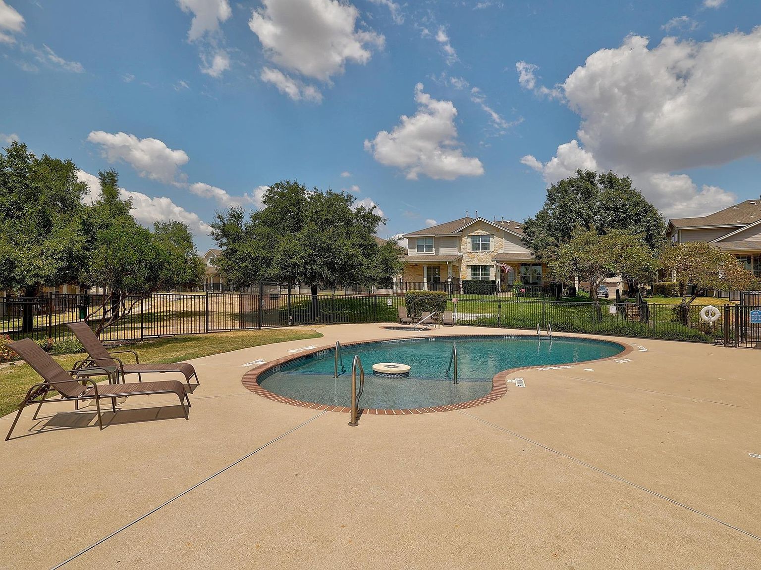 1900 Scofield Ridge Pkwy APT 5901 Austin, TX 78727 - Thumbnail 5