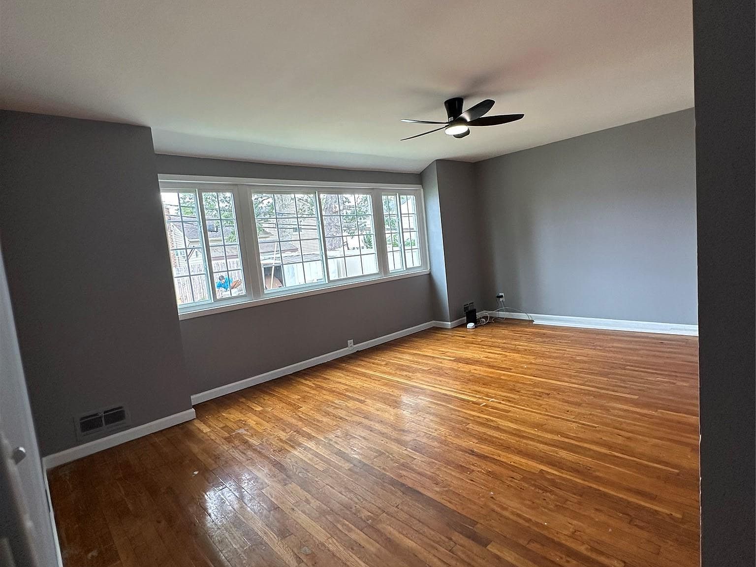 16 Joyce Ave Massapequa, NY 11758 - Thumbnail 5