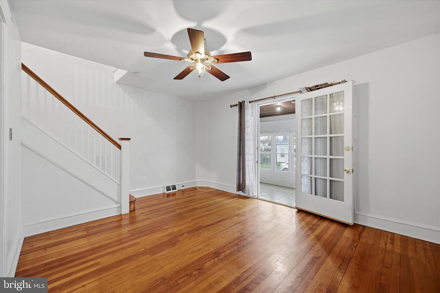 7 Rhodes Ave Darby, PA 19023 - Thumbnail 5