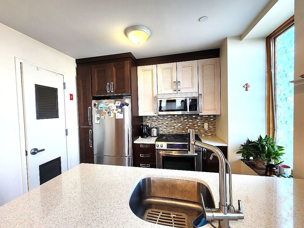 129 W End Ave APT 3B Brooklyn, NY 11235 - Thumbnail 5