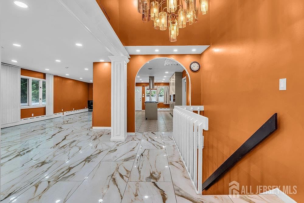 585 Noe Ave Woodbridge, NJ 07095 - Thumbnail 5