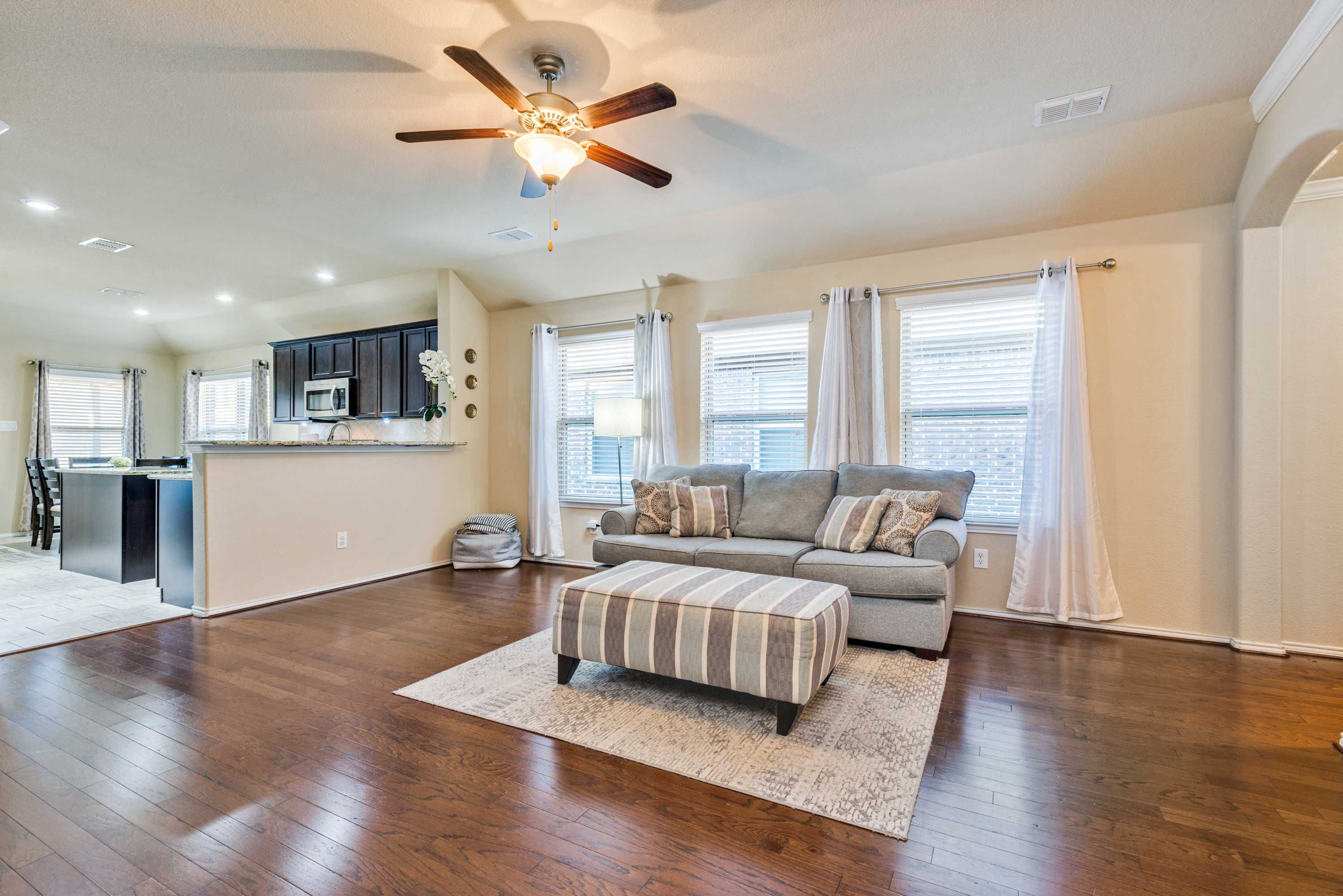 9204 Wayne Street, Cross Roads, TX, USA, 76227 - Thumbnail 5