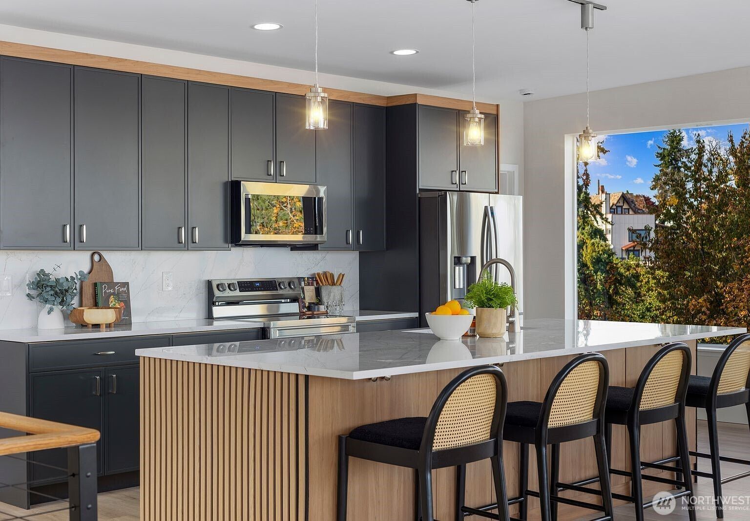 1701 41st Ave SW Seattle, WA 98116 - Thumbnail 5