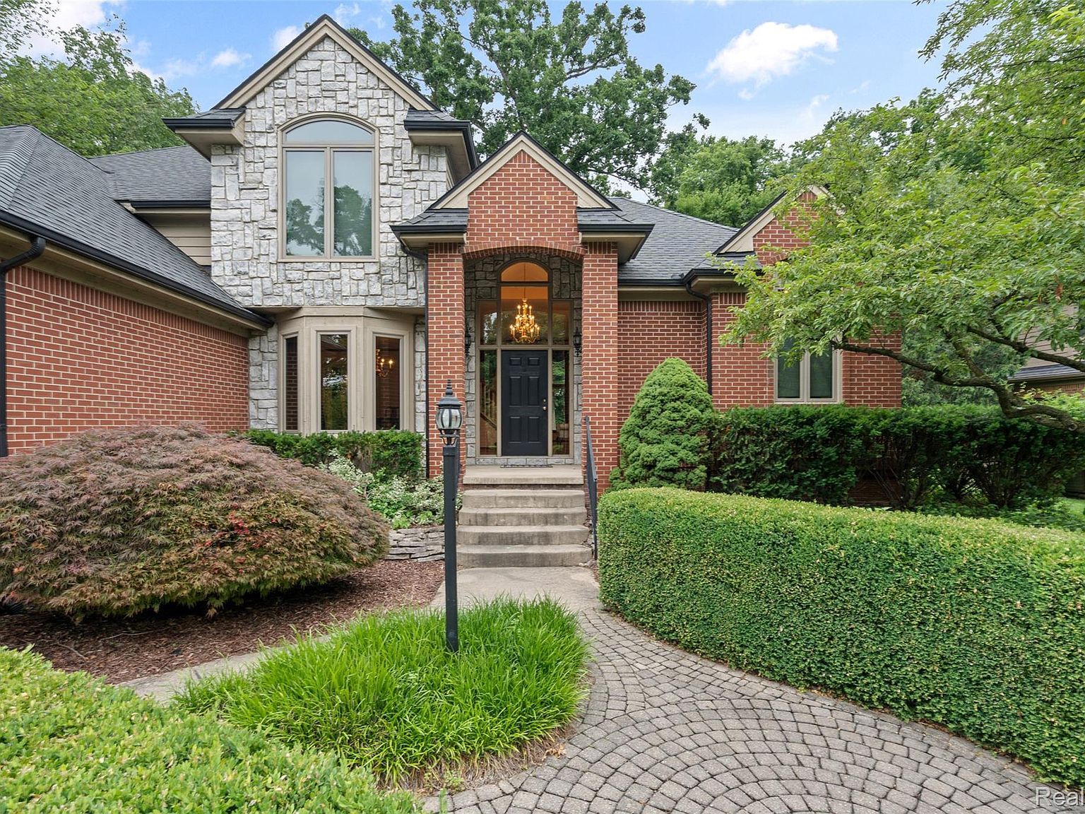 260 Forest Crest Dr Commerce Township, MI 48390 - Thumbnail 5