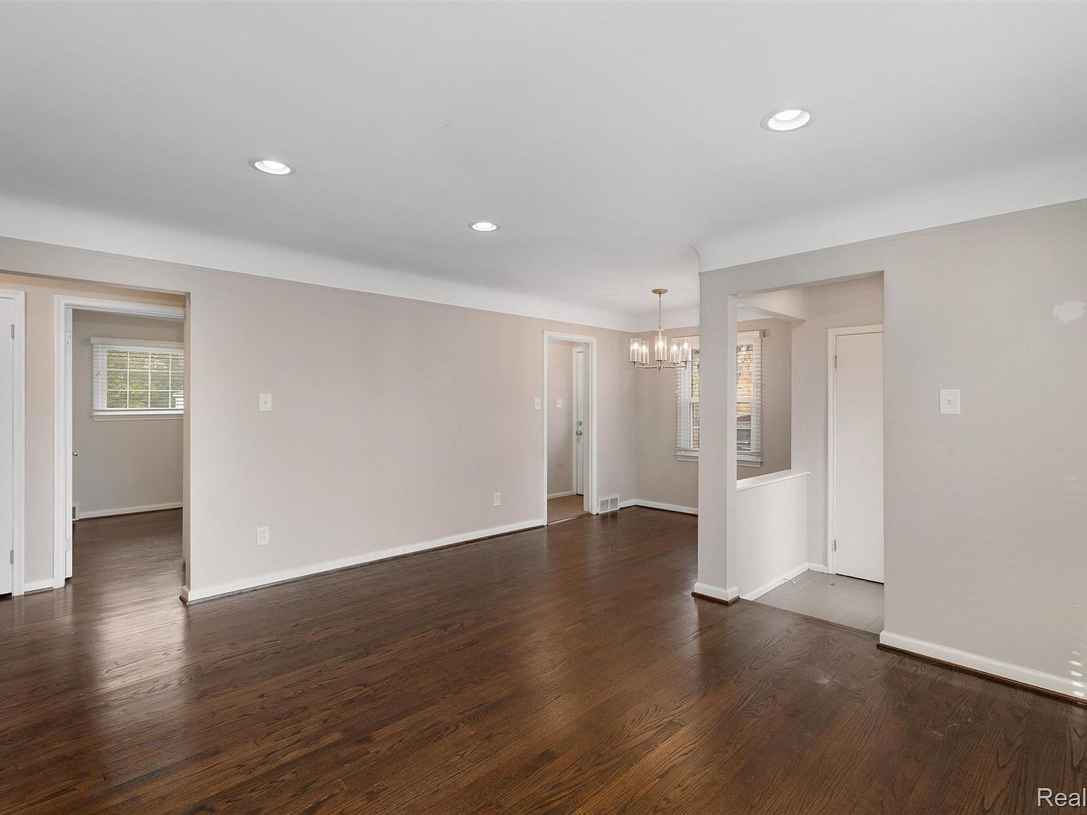 3221 Shenandoah Dr Royal Oak, MI 48073 - Thumbnail 5