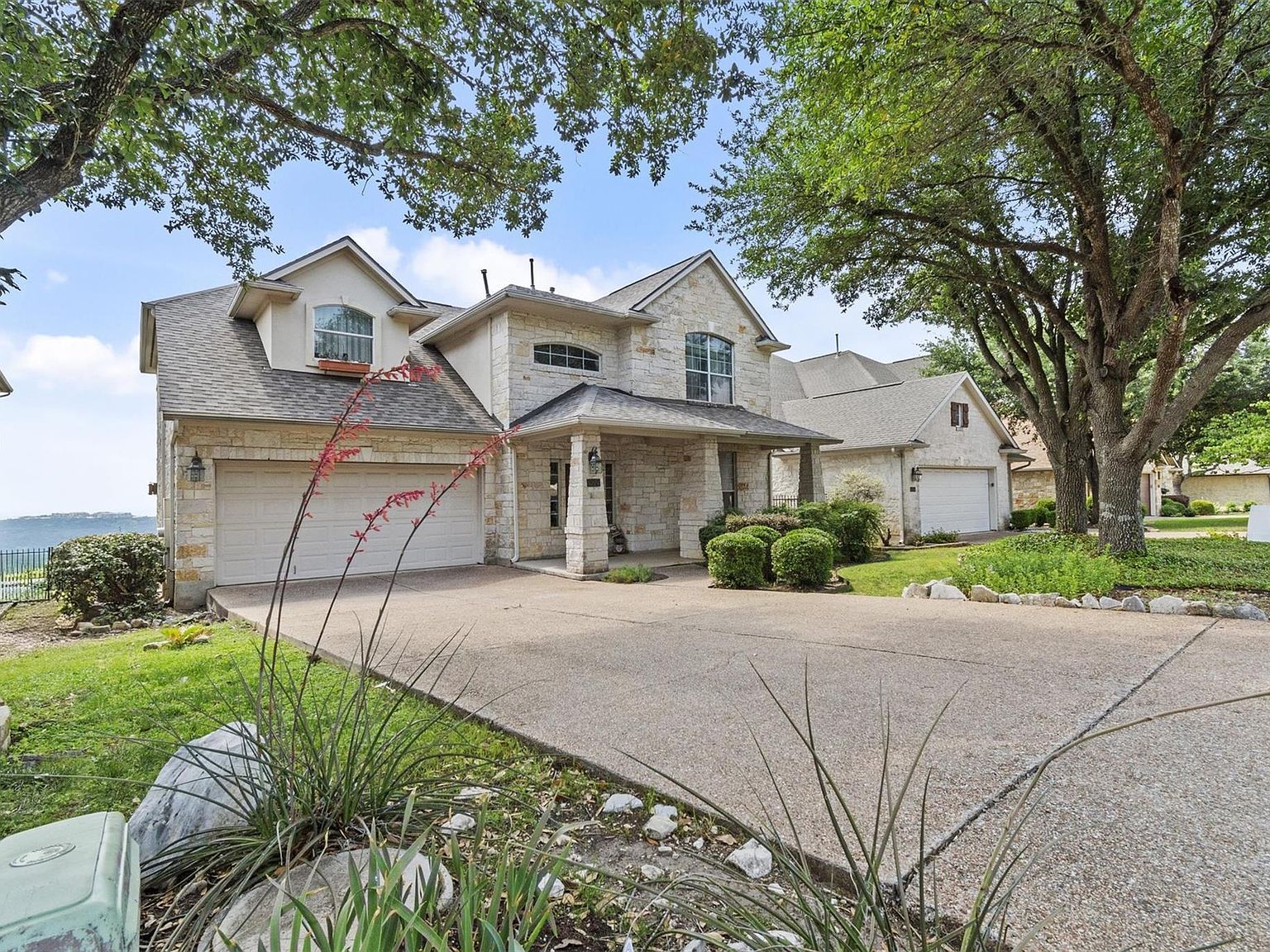 5724 Brittlyns Ct Austin, TX 78730 - Thumbnail 5