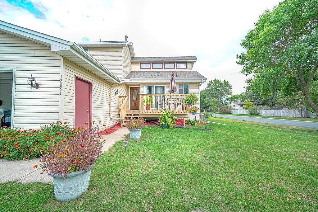 12051/12059 Xeon St NW Minneapolis, MN 55448 - Thumbnail 5