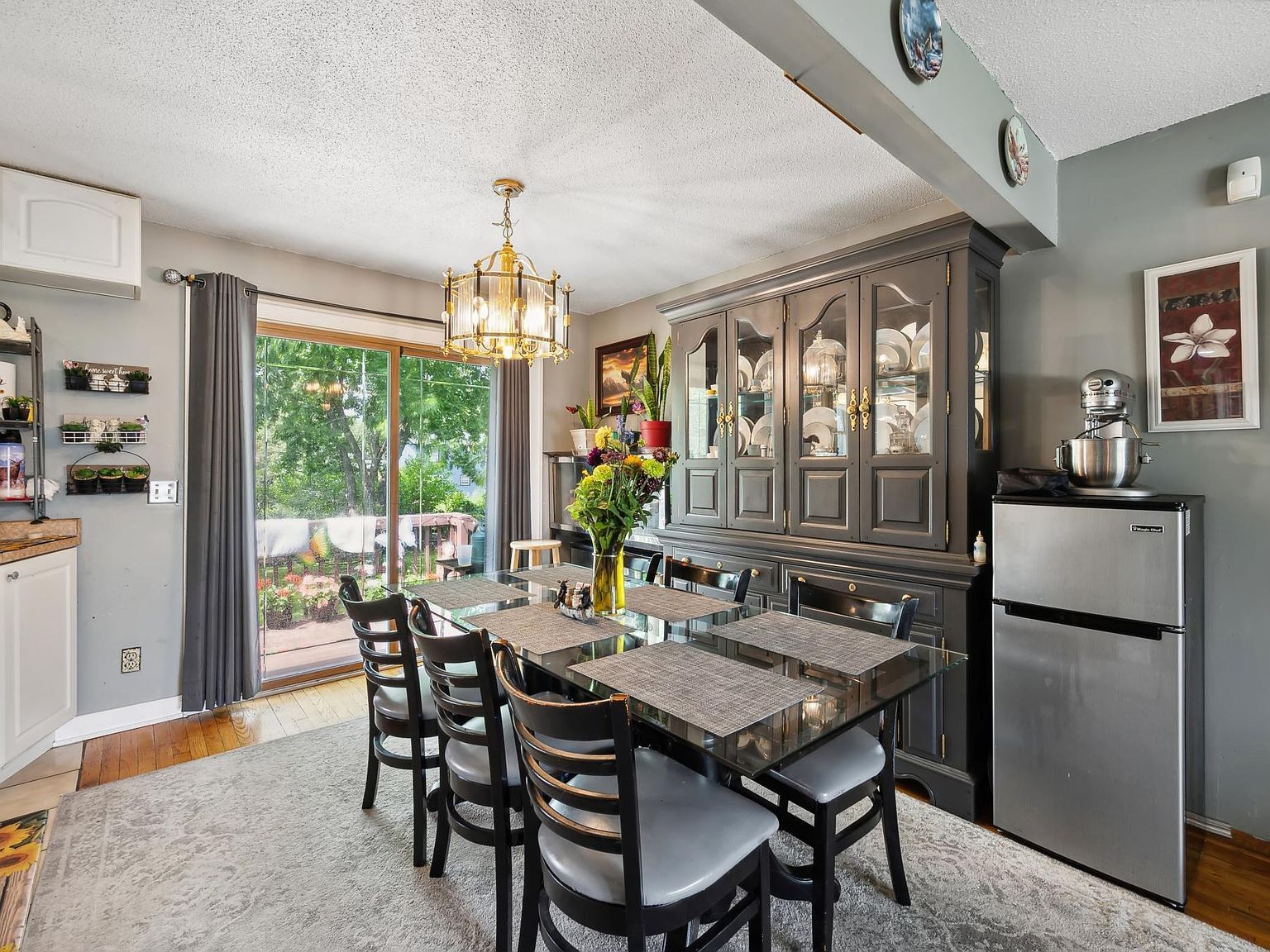 1613 Lyn Curve Ave N Minneapolis, MN 55411 - Thumbnail 5