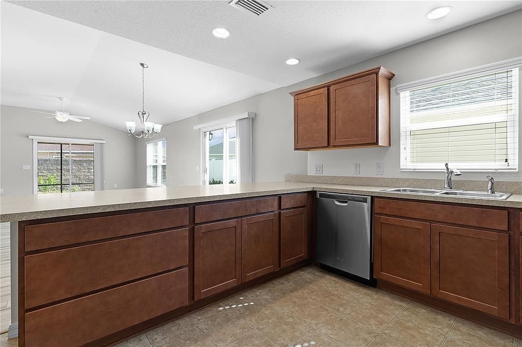 9179 SE 167th Ford St The Villages, FL 32162 - Thumbnail 5