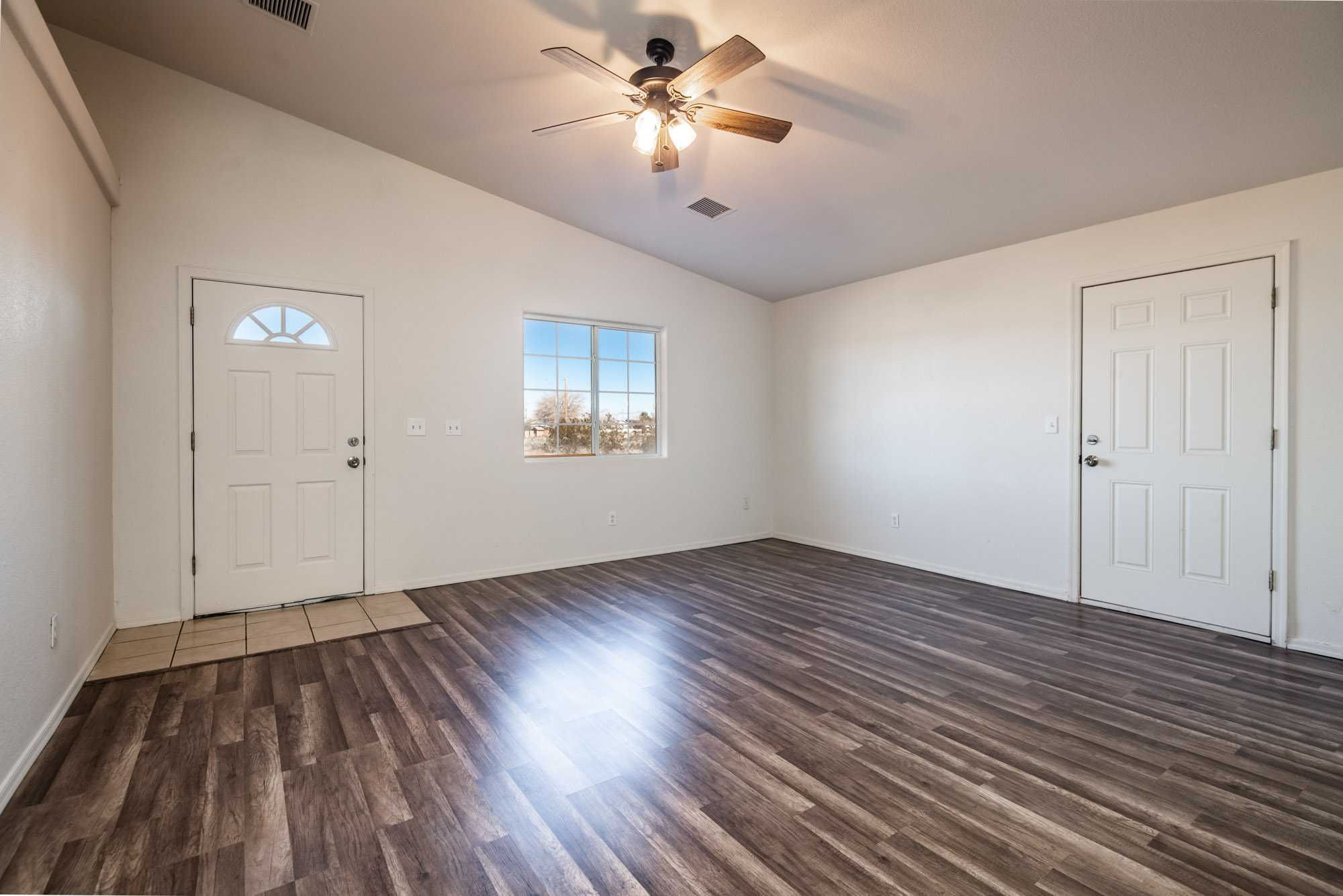 2744 Lovin Avenue, Kingman, AZ, USA, 86401 - Thumbnail 5