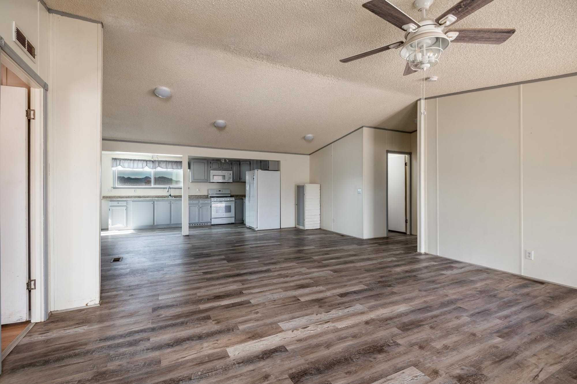 581 South Glen Canyon Road, Golden Valley, Arizona 86413, USA, AZ - Thumbnail 5