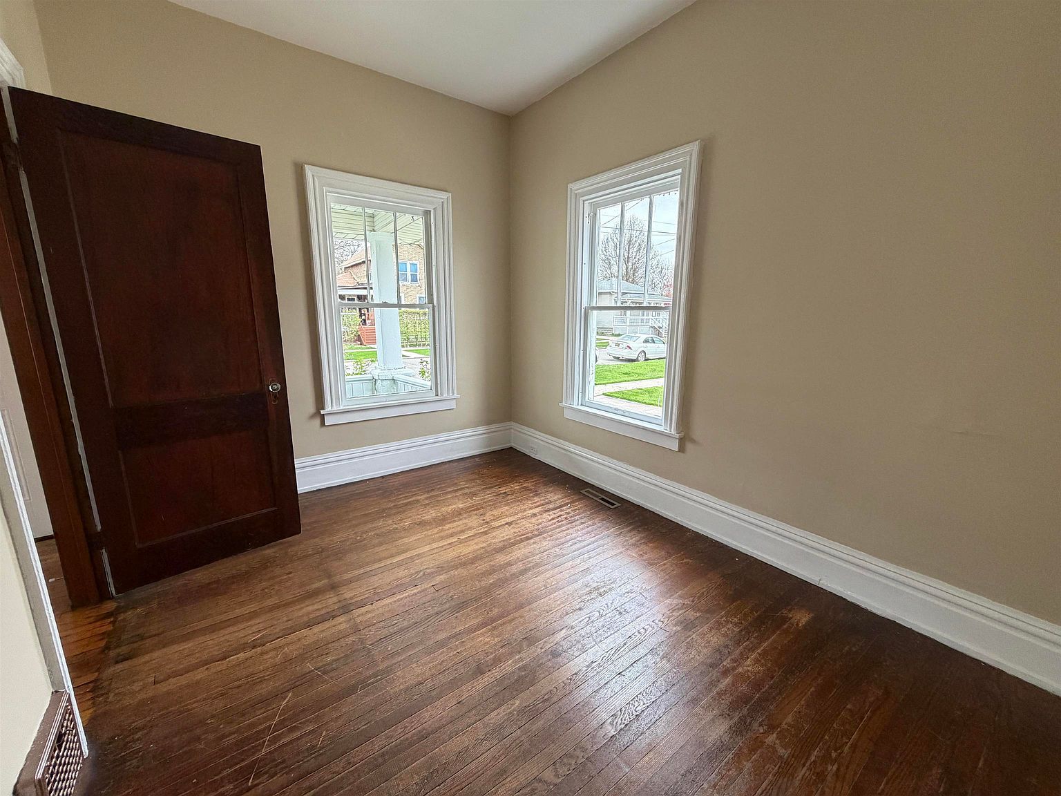 504 N Catherine St Bay City, MI 48706 - Thumbnail 5