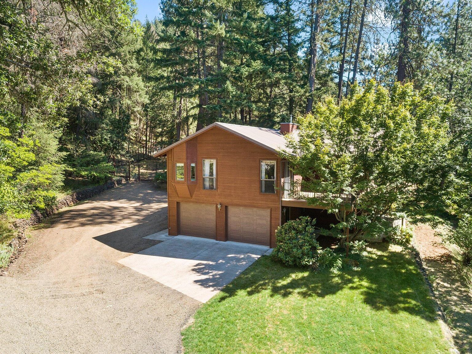 2231 Old Ferry Rd Shady Cove, OR 97539 - Thumbnail 5