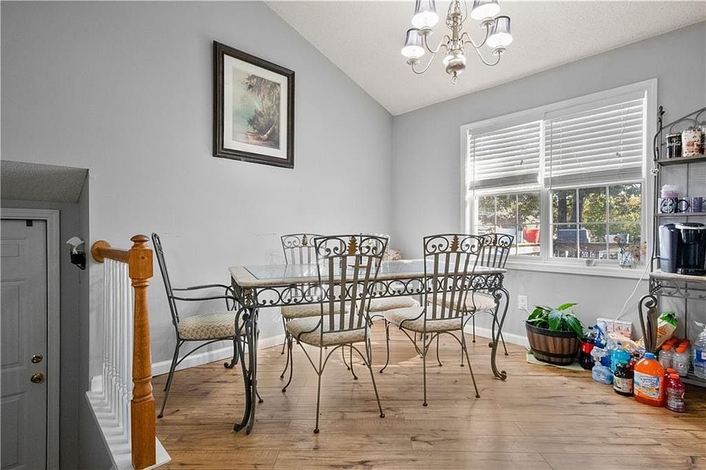 111 Amberwood Ln Kingston, GA 30145 - Thumbnail 5