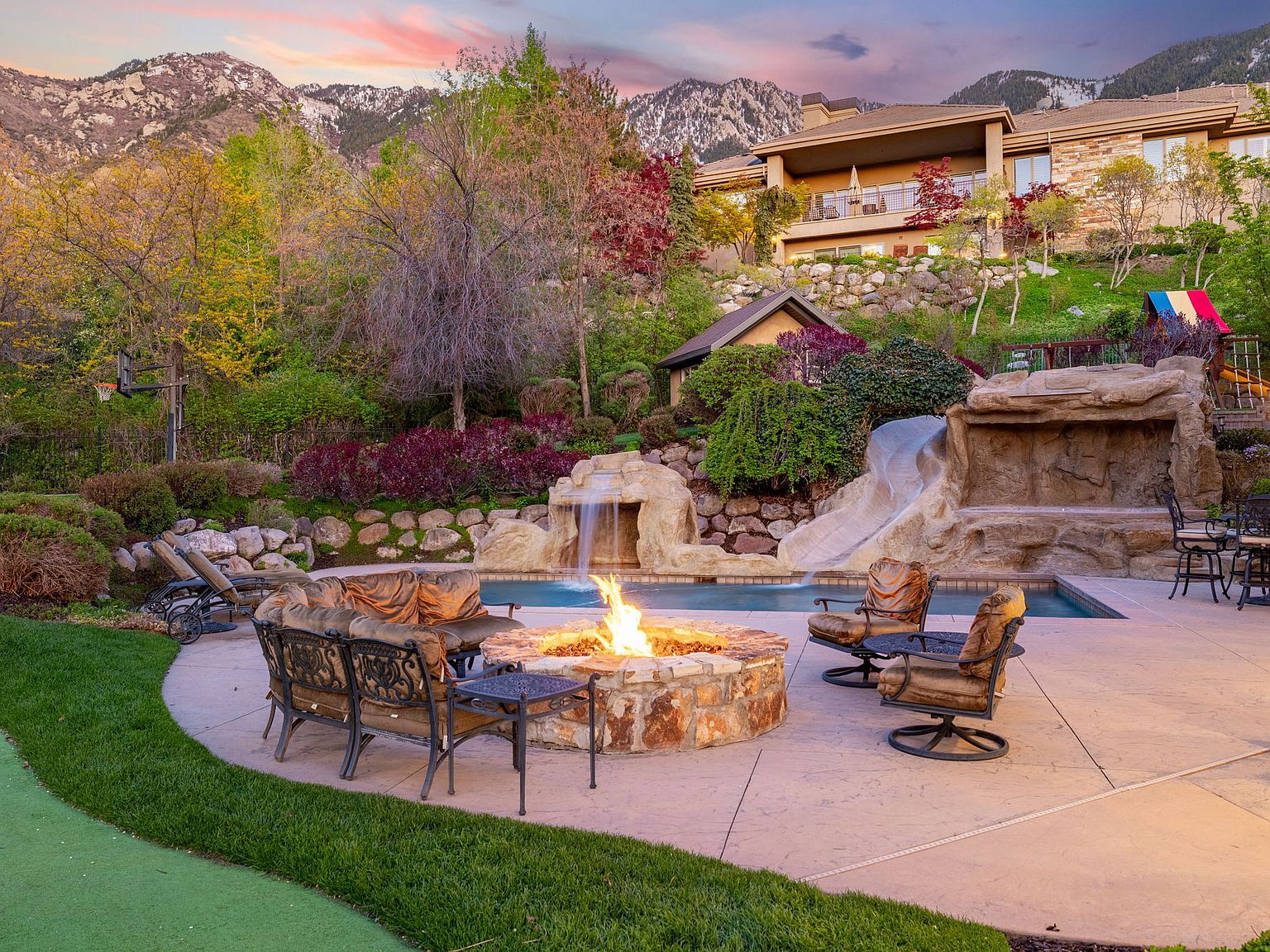 18 Snow Forest Ln Sandy, UT 84092 - Thumbnail 5