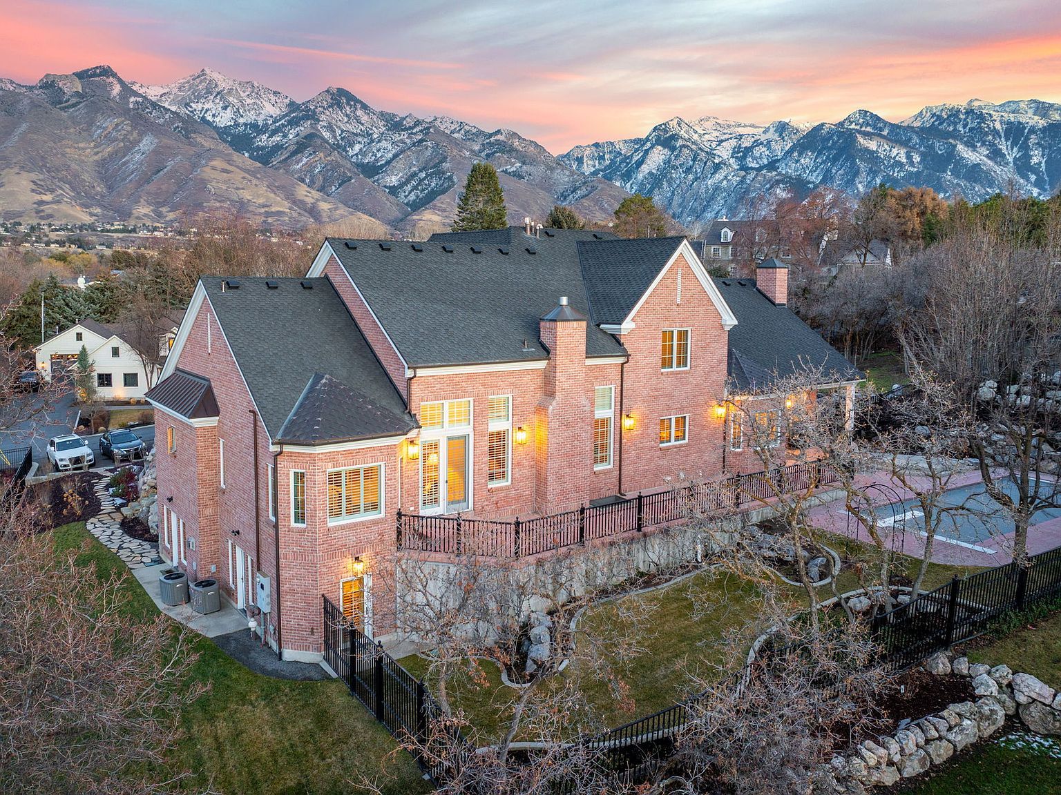 8266 S Creek Hollow Cv Sandy, UT 84093 - Thumbnail 5