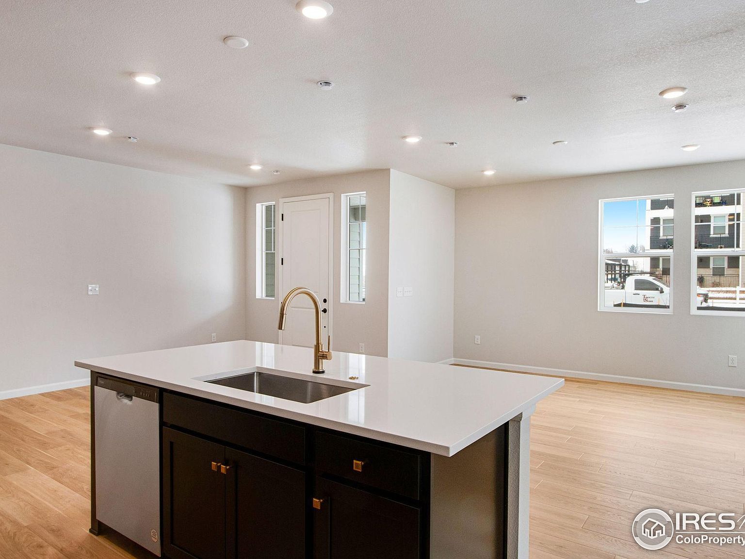 1423 Great Western Dr Longmont, CO 80501 - Thumbnail 5