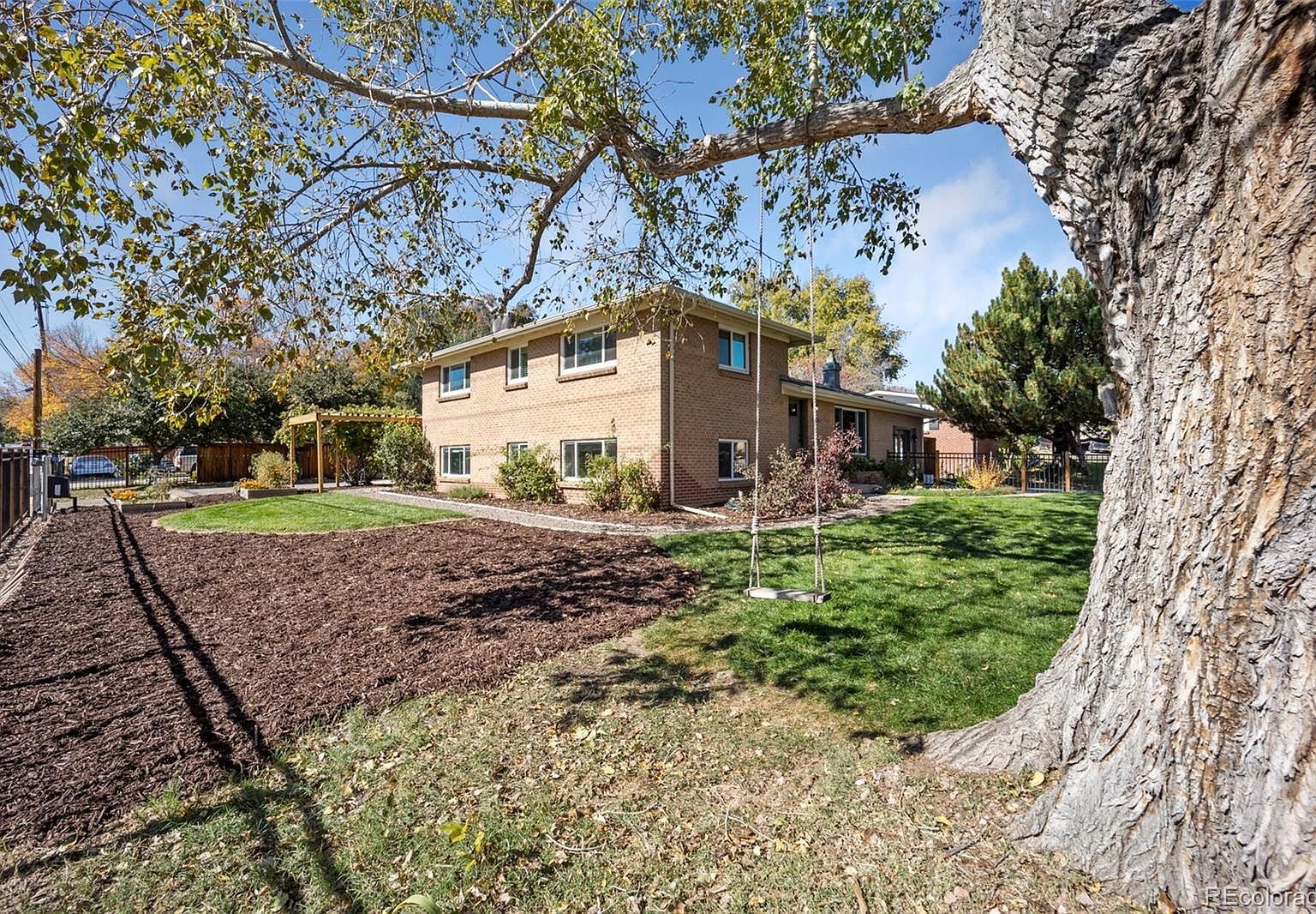 2605 Reed Ct Wheat Ridge, CO 80033 - Thumbnail 5