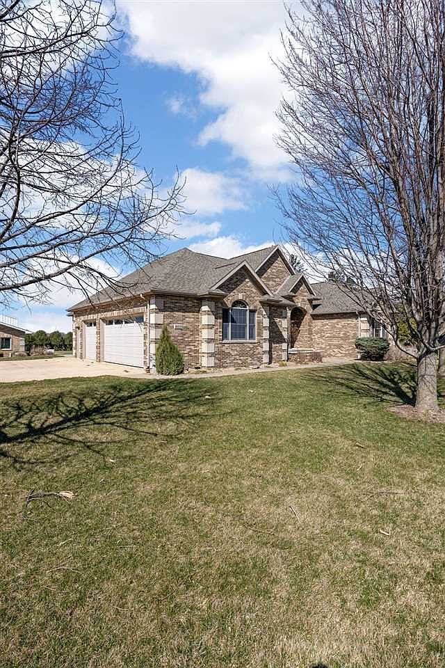 803 S Walnut St Sumner, IA 50674 - Thumbnail 5