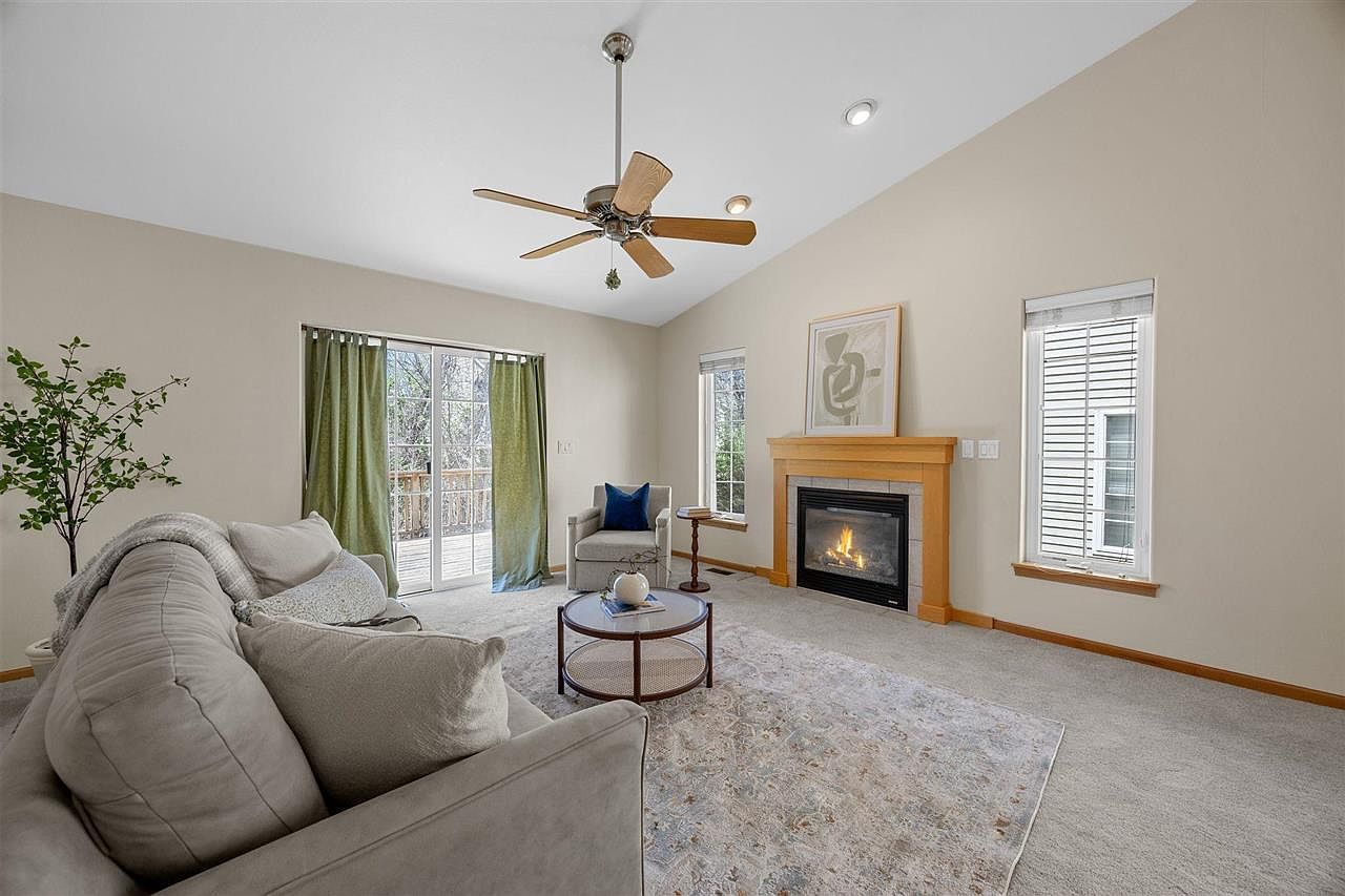 2182 Port Talbot Pl Coralville, IA 52241 - Thumbnail 5