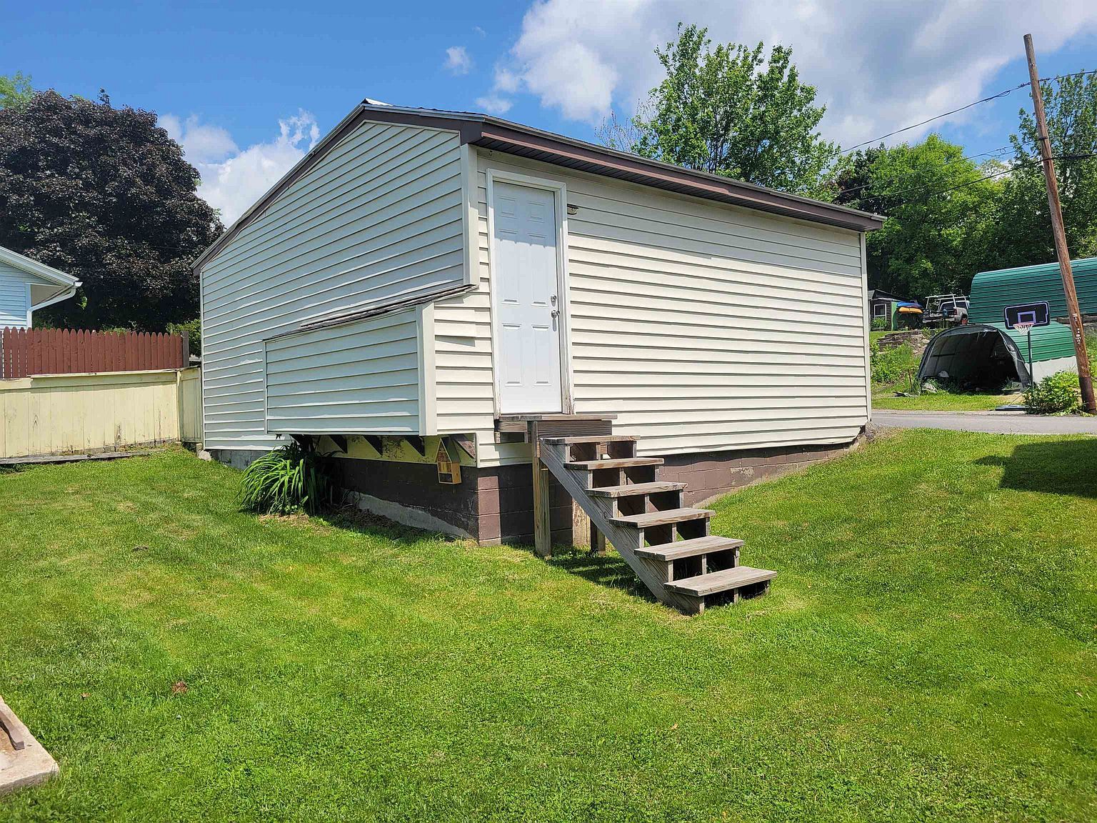 199 Collins St Berlin, NH 03570 - Thumbnail 5