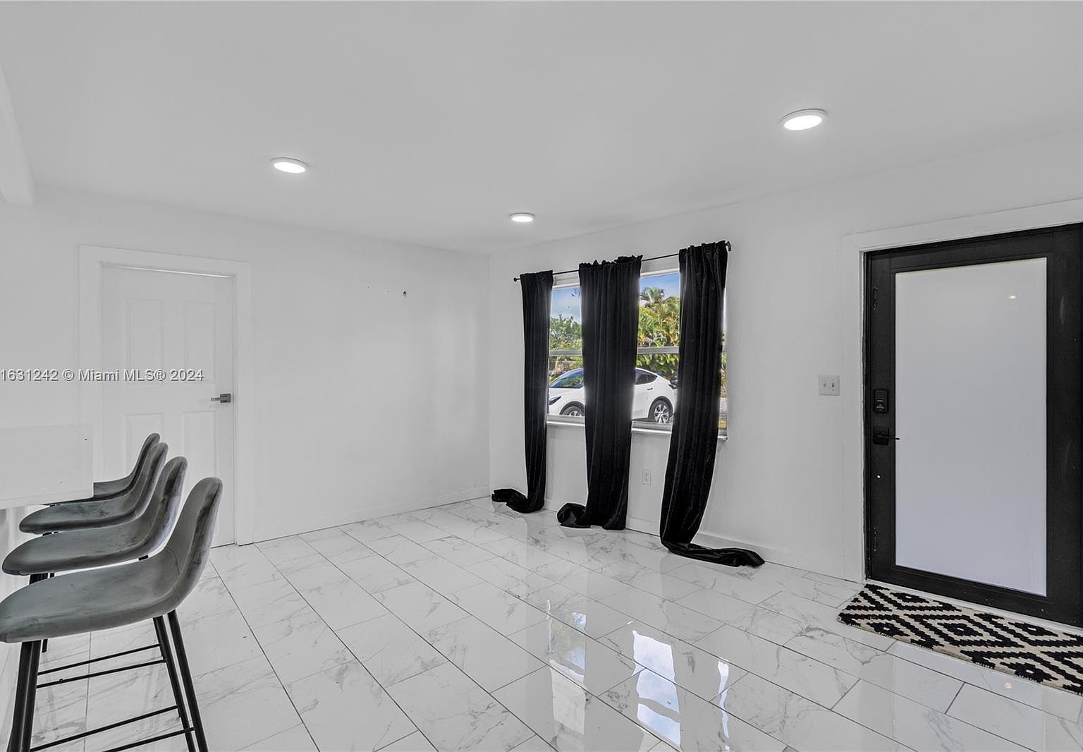 420 S 61st Ter Hollywood, FL 33023 - Thumbnail 5