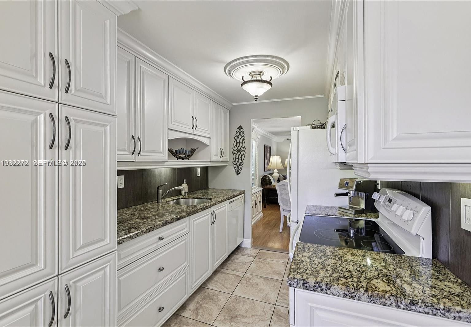 4850 NW 29th Ct APT 325 Fort Lauderdale, FL 33313 - Thumbnail 5