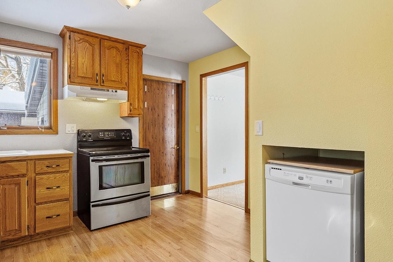 507 10th St Kiel, WI 53042 - Thumbnail 5