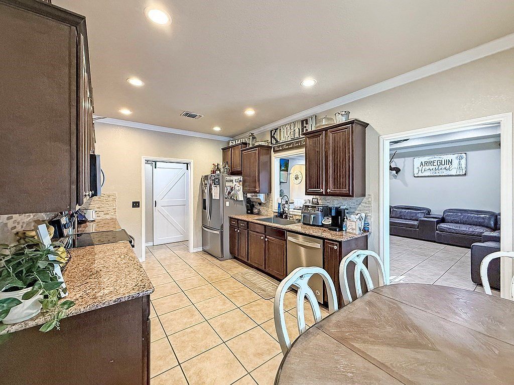 163 Oak Ave Lufkin, TX 75904 - Thumbnail 5