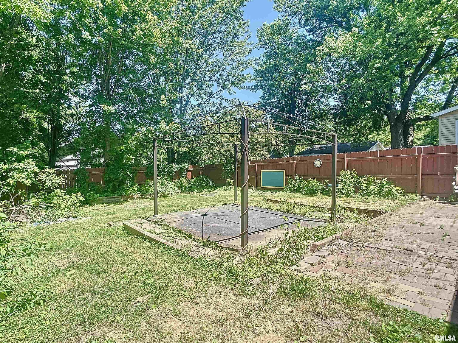 1851 19th Ave Moline, IL 61265 - Thumbnail 5