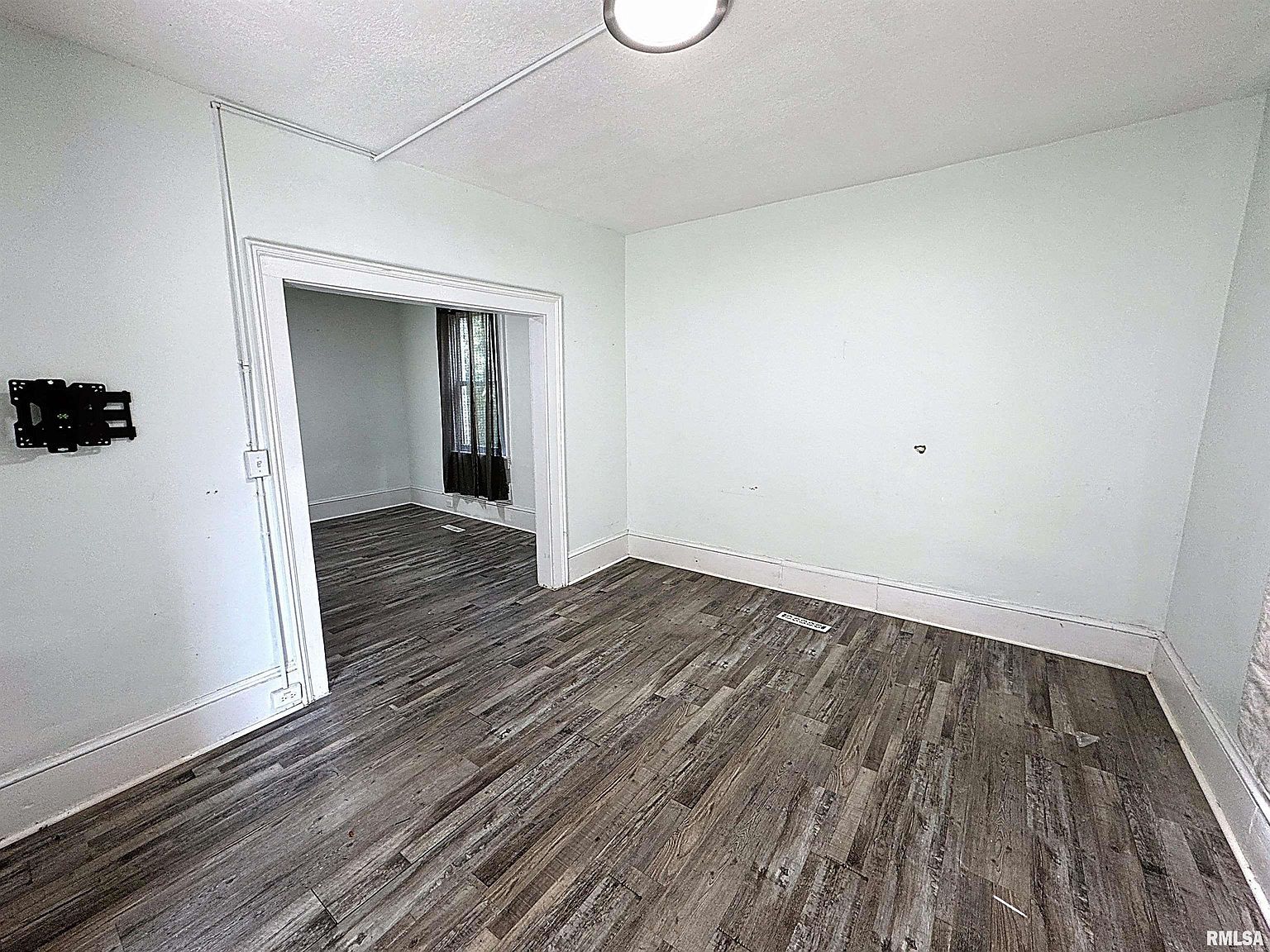 420 Kirkwood Blvd Davenport, IA 52803 - Thumbnail 5