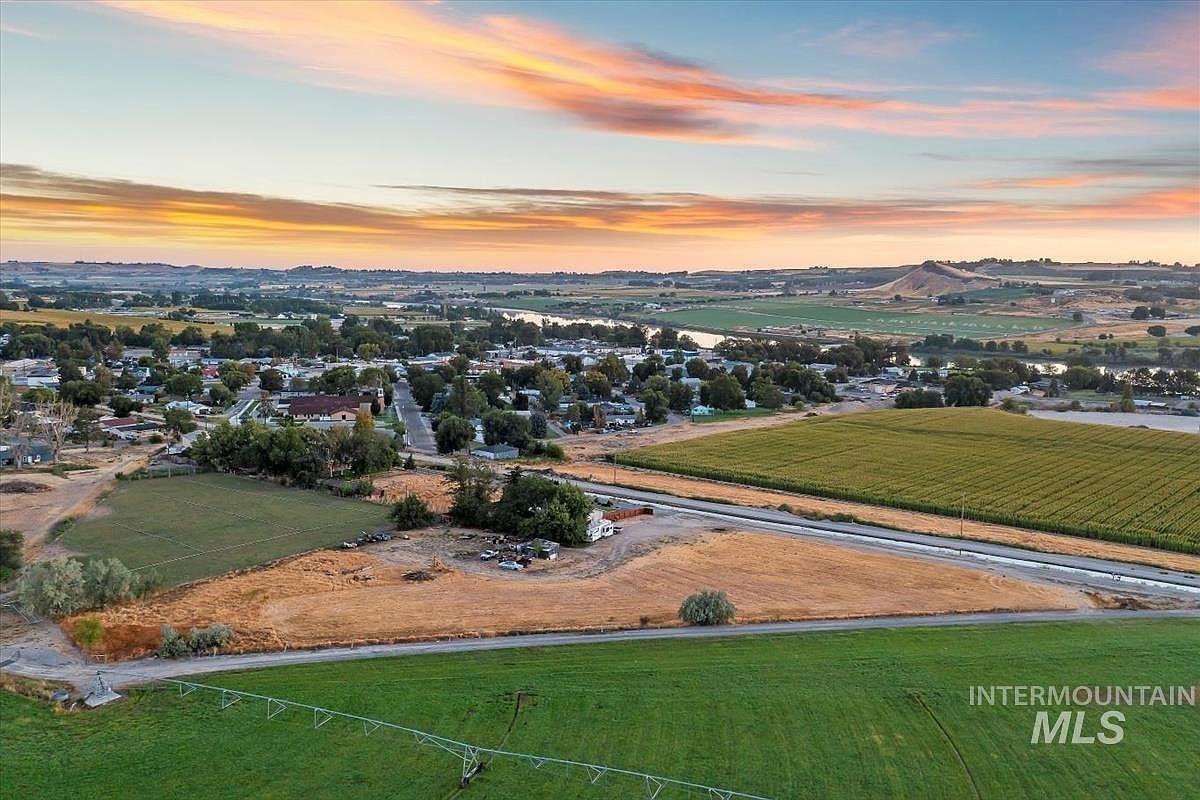 Canal St Marsing, ID 83639 - Thumbnail 5