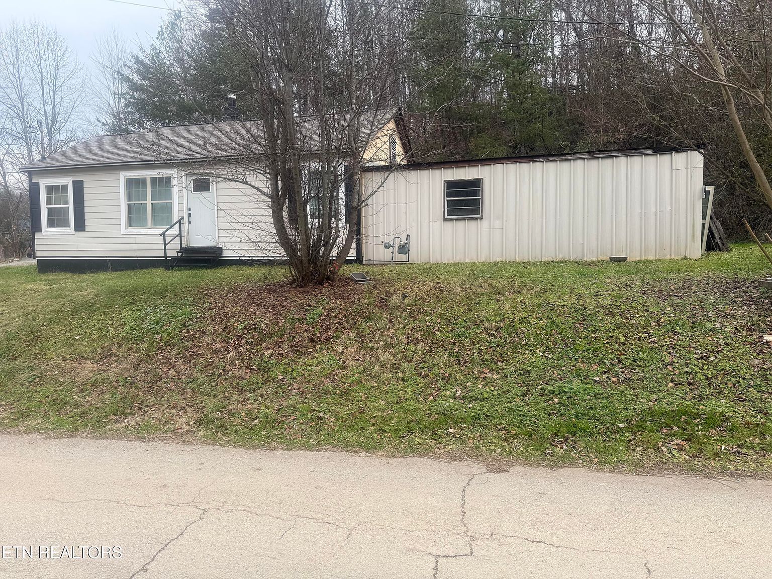 613 Baumgartner Rd Harriman, TN 37748 - Thumbnail 5