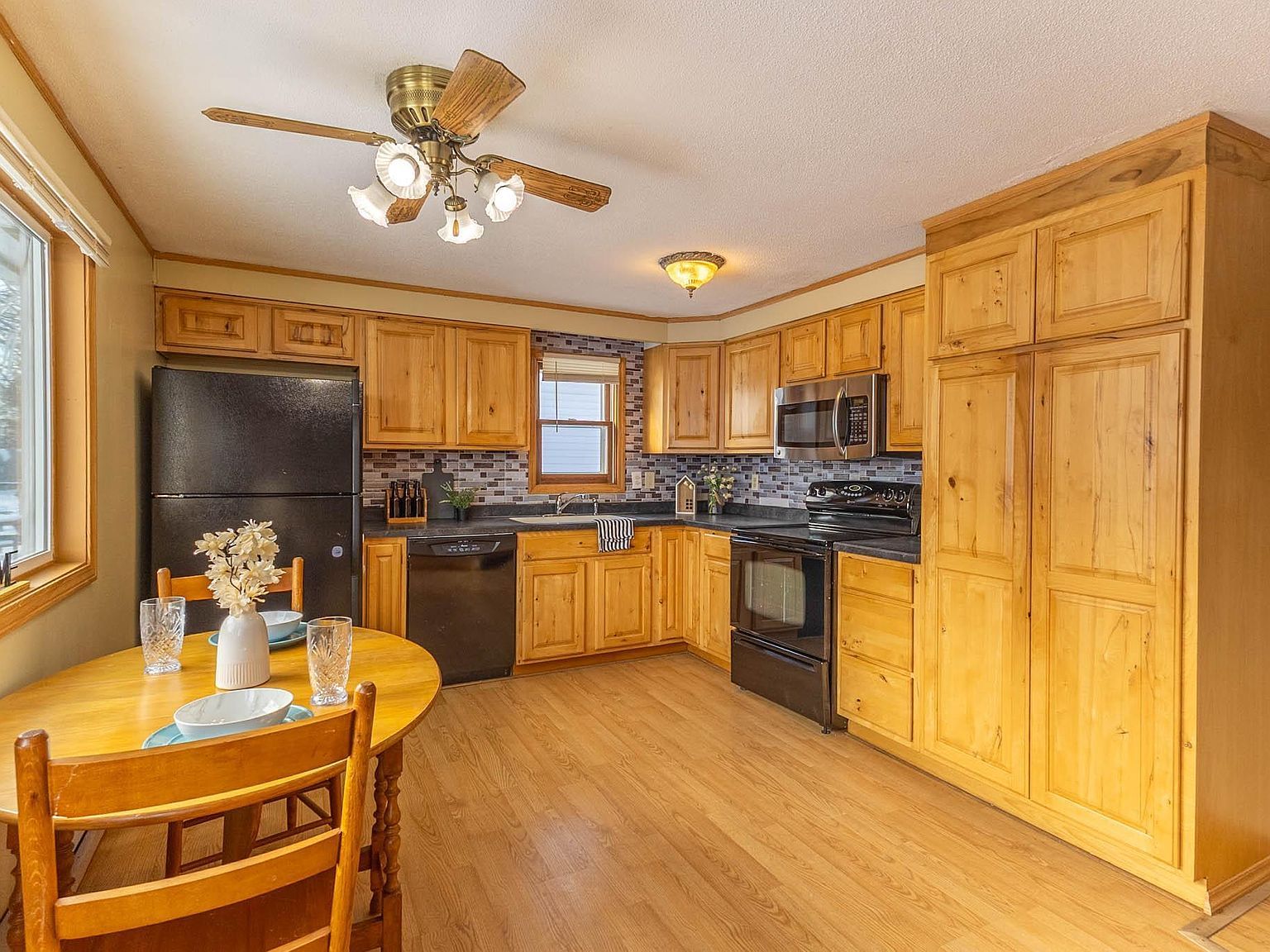 1022 6th St SE Bemidji, MN 56601 - Thumbnail 5