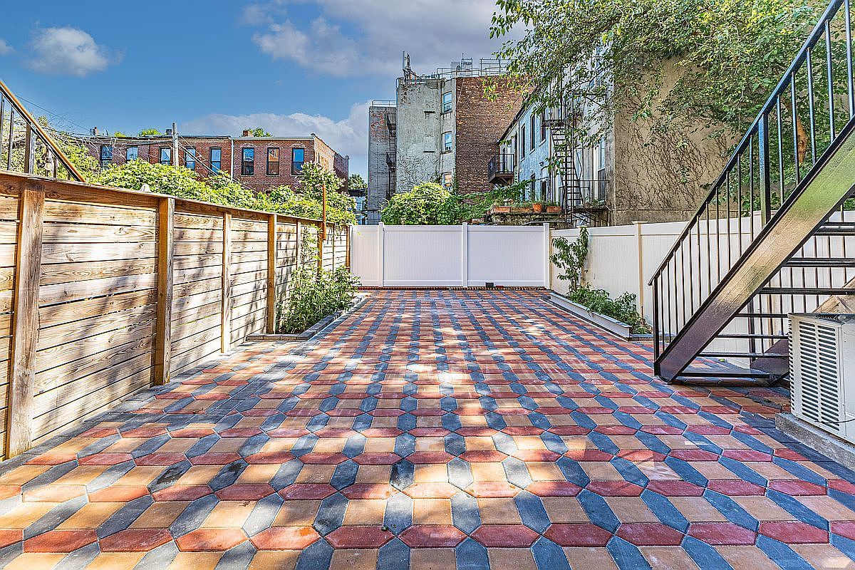 902 Lafayette Ave Brooklyn, NY 11221 - Thumbnail 5