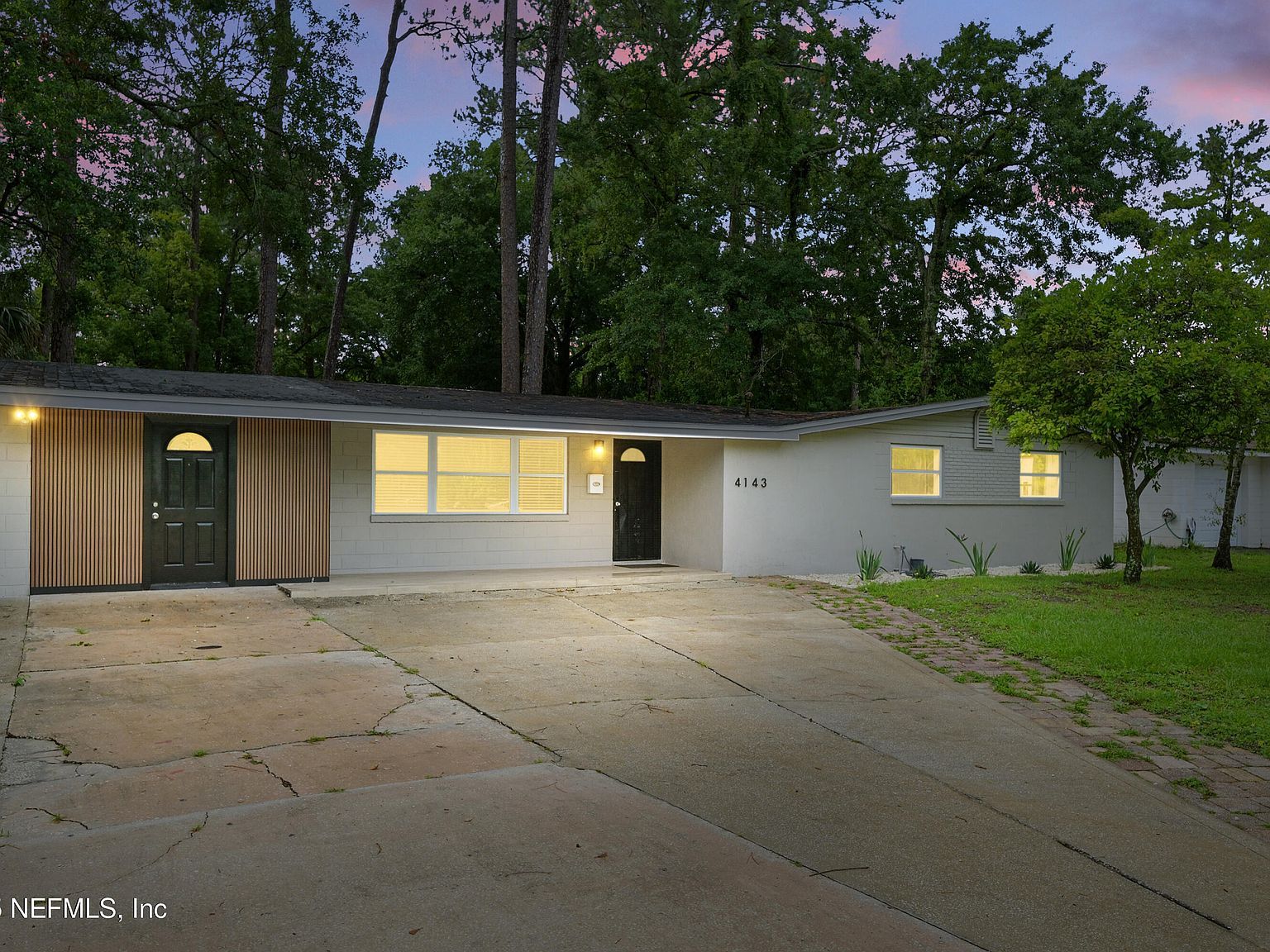 4143 Spring Glen Rd Jacksonville, FL 32207 - Thumbnail 5