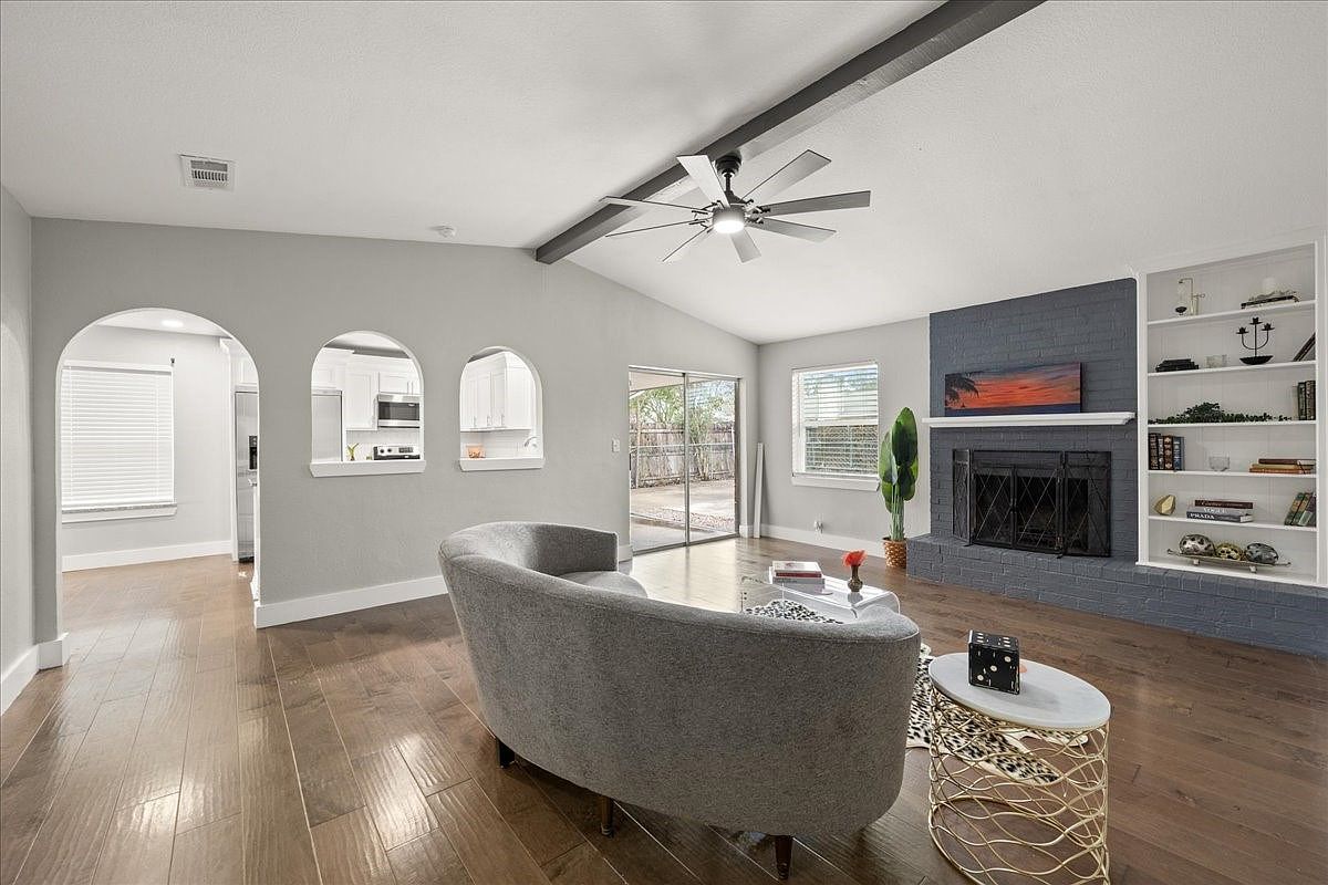 1405 Timberline Dr Benbrook, TX 76126 - Thumbnail 5