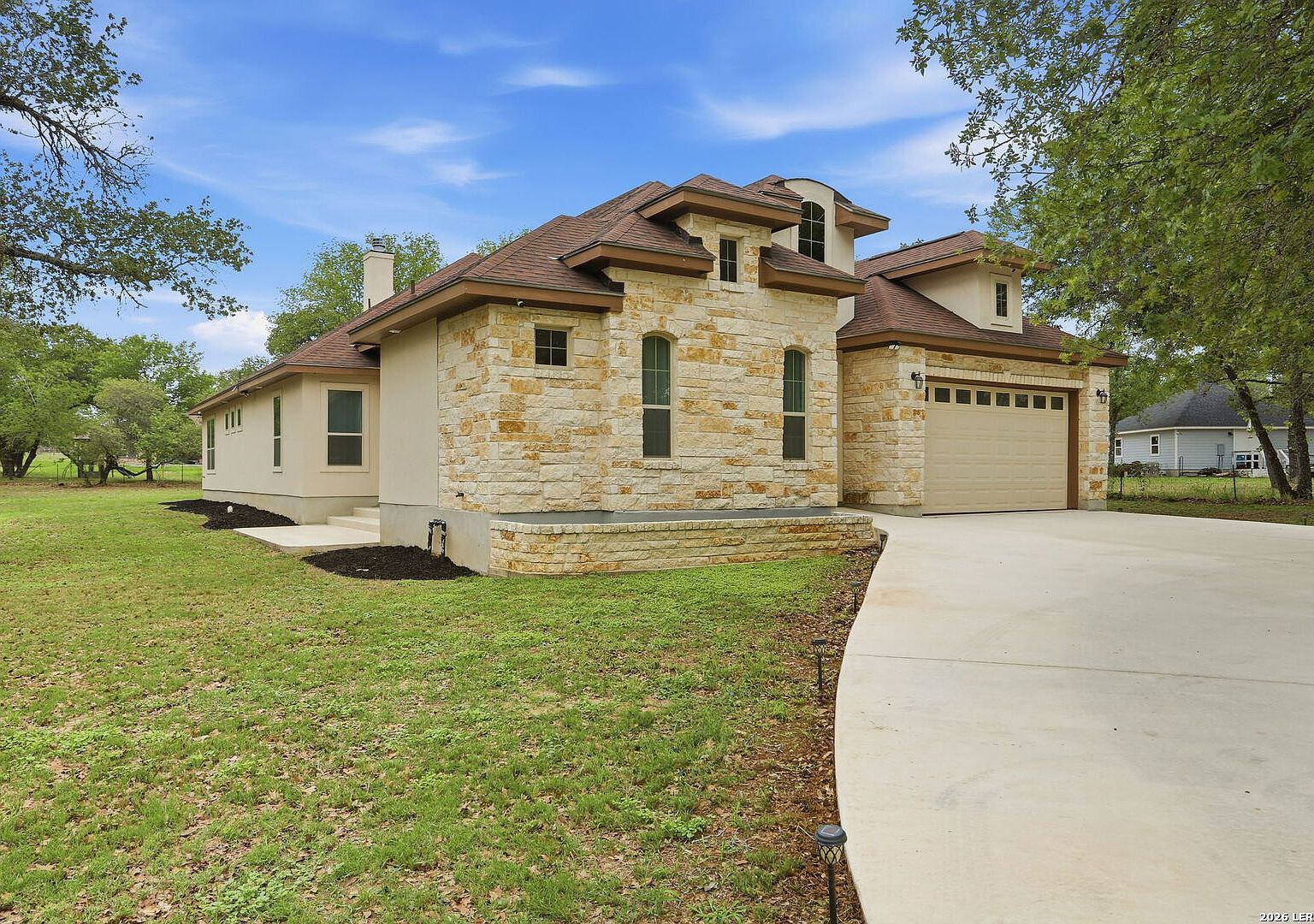 306 County Road 6876 Natalia, TX 78059 - Thumbnail 5