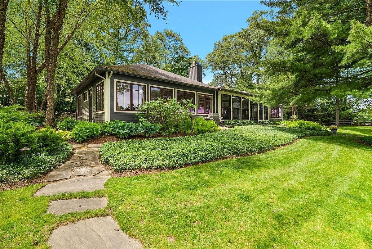 6403 Riverside Rd Fennville, MI 49408 - Thumbnail 5