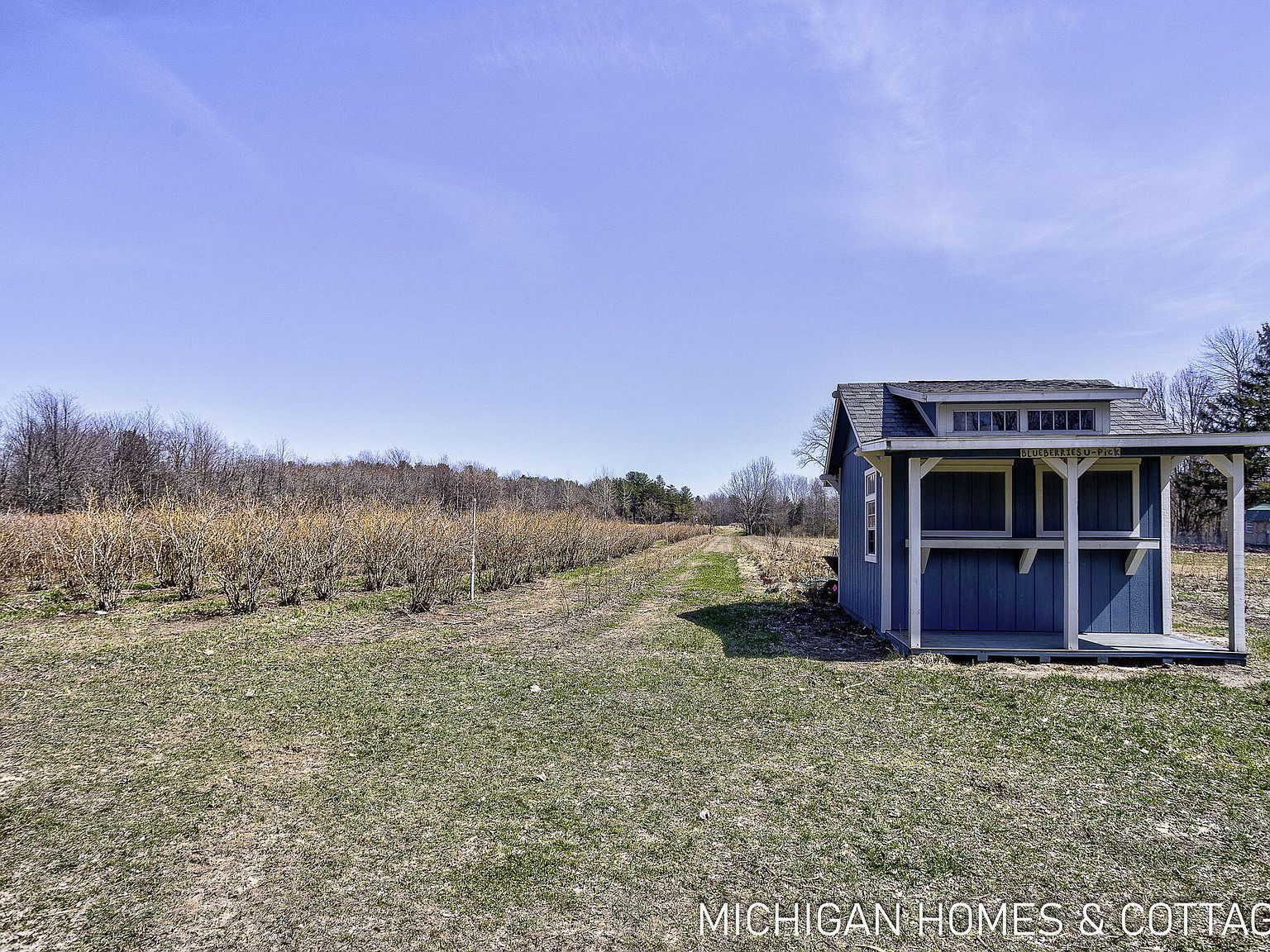 1661 68th St Fennville, MI 49408 - Thumbnail 5